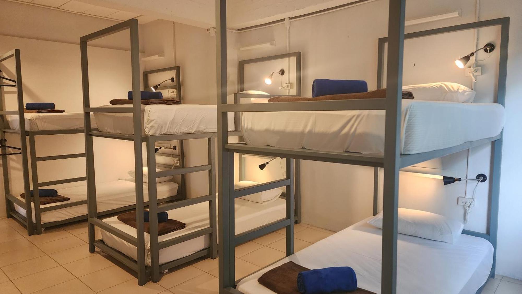 Irest Ao Nang Hostel Екстериор снимка
