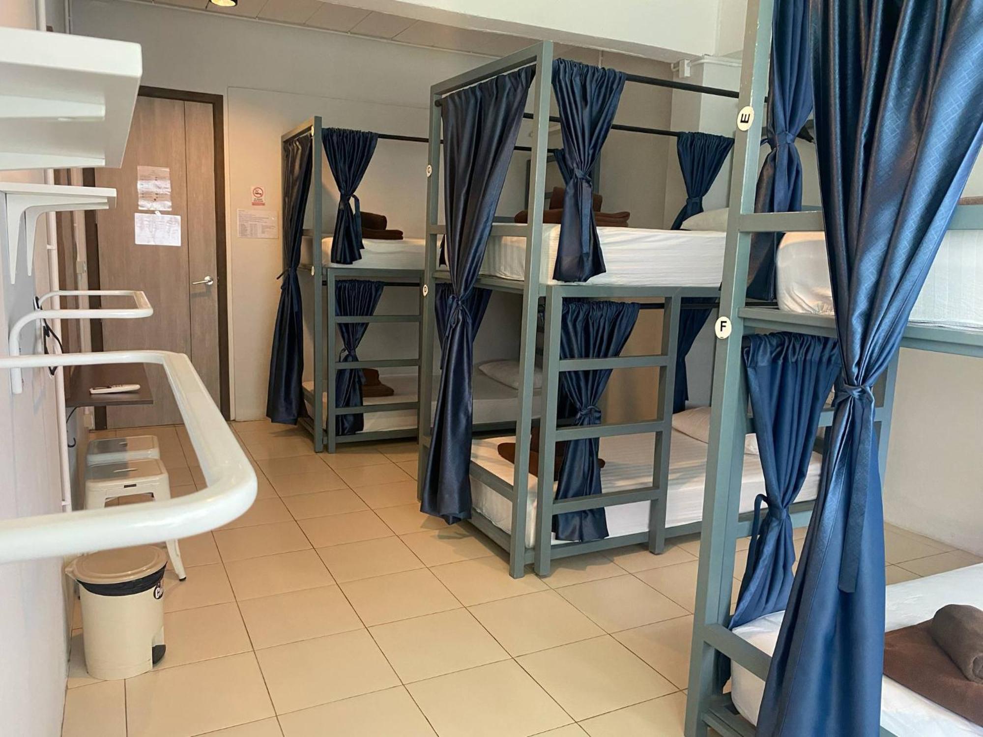 Irest Ao Nang Hostel Екстериор снимка