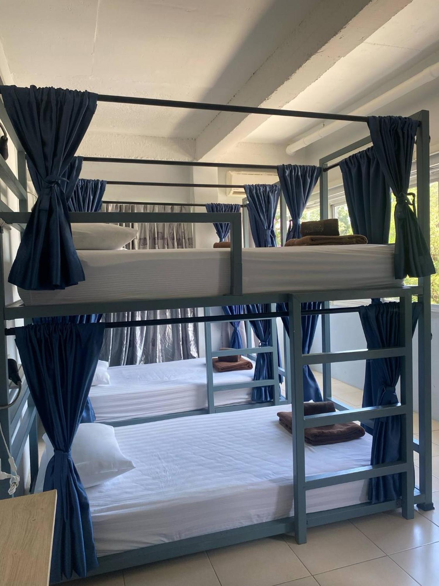 Irest Ao Nang Hostel Екстериор снимка