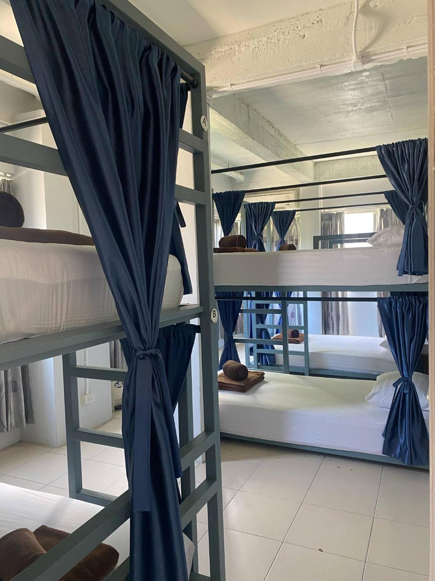 Irest Ao Nang Hostel Екстериор снимка